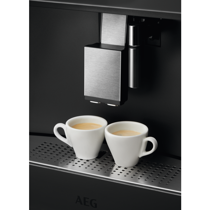 AEG Vstavaný kávovar KKK994500T 2