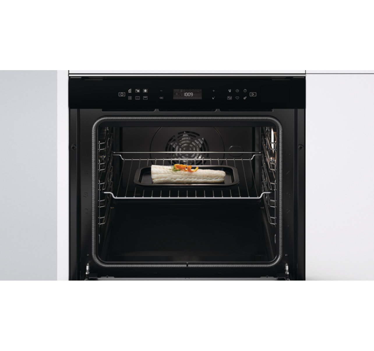 Whirlpool W7 OS4 4S1 P BL vstavaná rúra 10