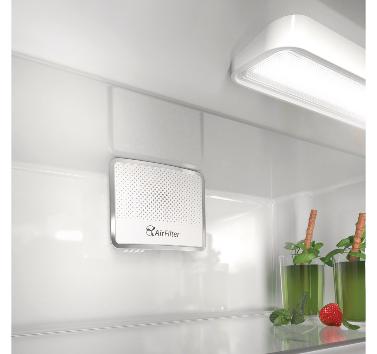 Whirlpool SP40 801 EU 1 vstavaná kombinovaná chladnička 5