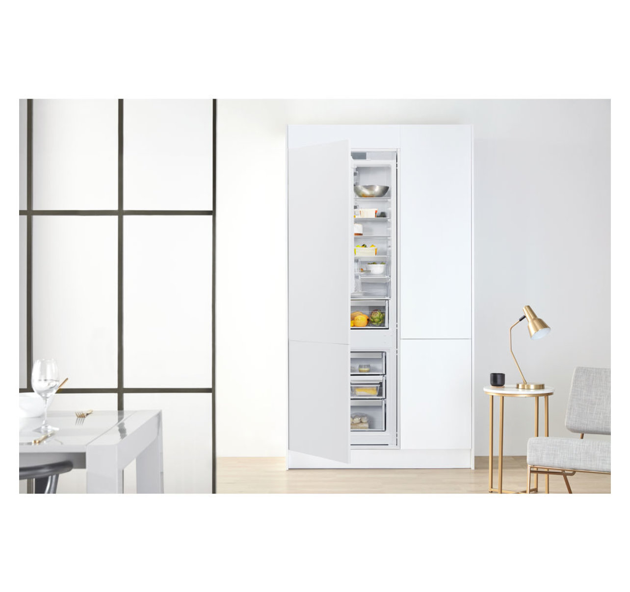 Whirlpool SP40 802 EU 2 vstavaná kombinovaná chladnička 4