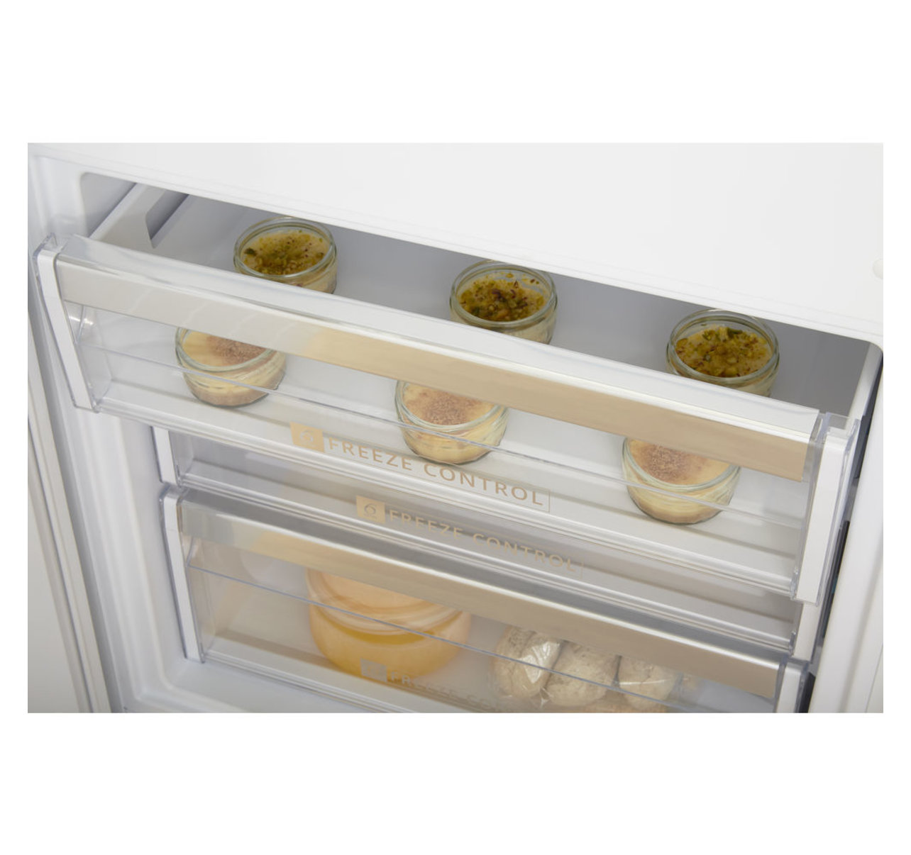 Whirlpool SP40 802 EU 2 vstavaná kombinovaná chladnička 13