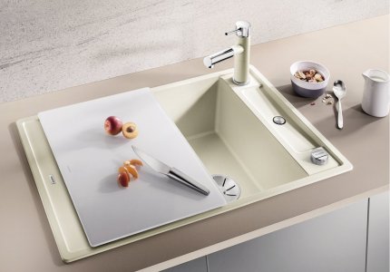 blanco-axia-iii-45-s_5a928f9810a975.25806907s