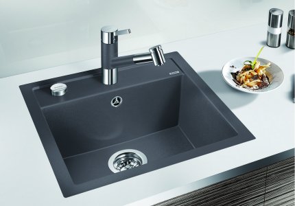 blanco-dalago-5-f_59dcaceccc6958.69065919s