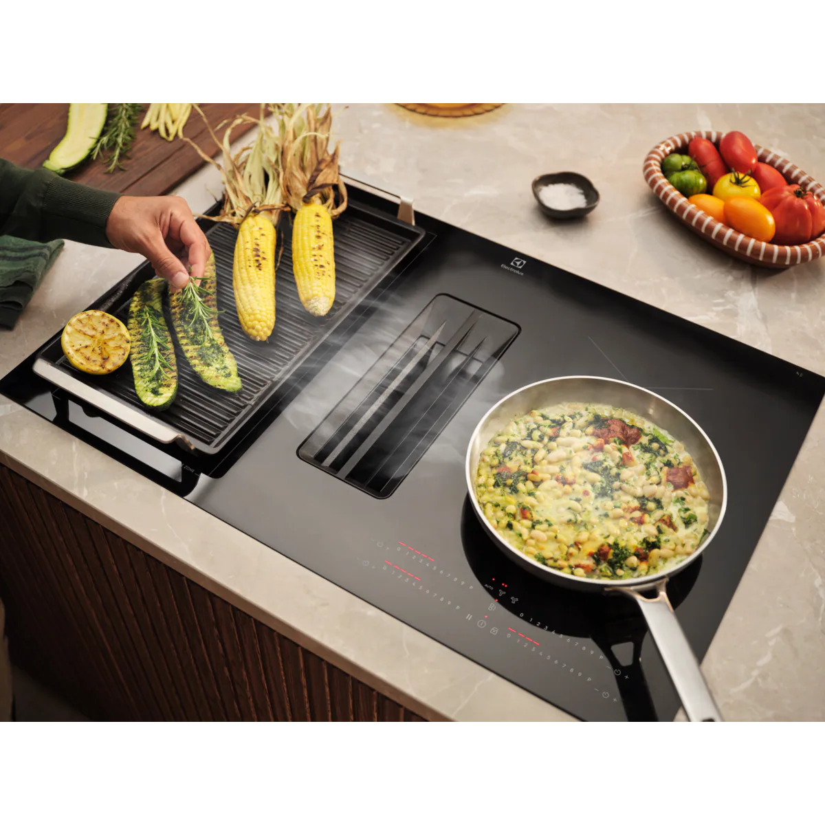 Electrolux - Kombinácie varného panela a odsávača - ECC8344